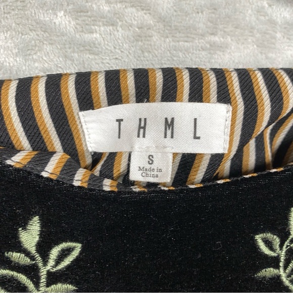 THML Floral Embroidered Striped Velour Tie Keyhole Sleeve Blouse Size Small - Picture 5 of 7